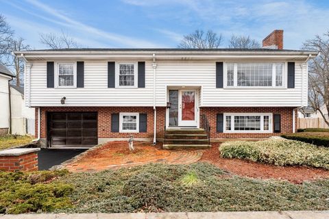 174 Hillberg Ave Brockton MA 02301