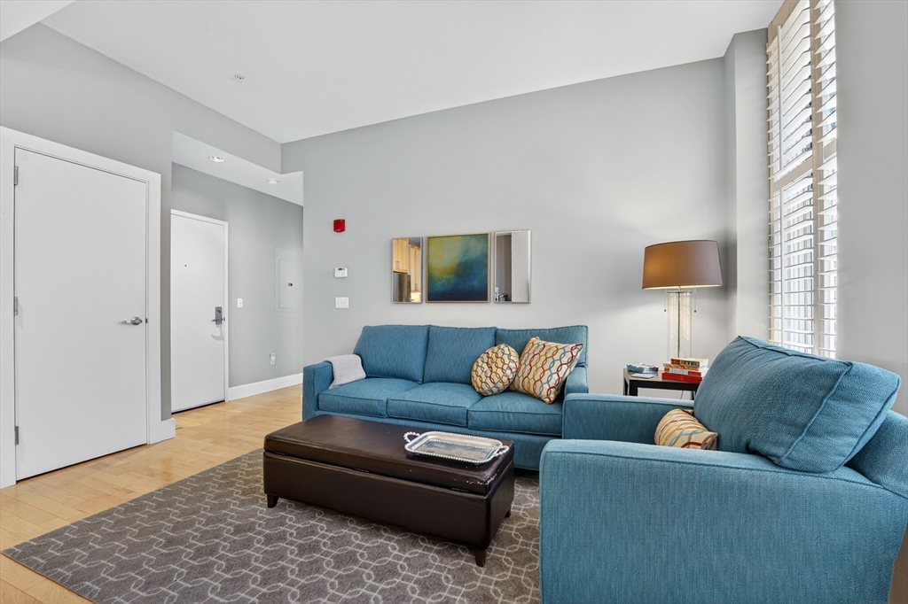 70 Lincoln Street L414