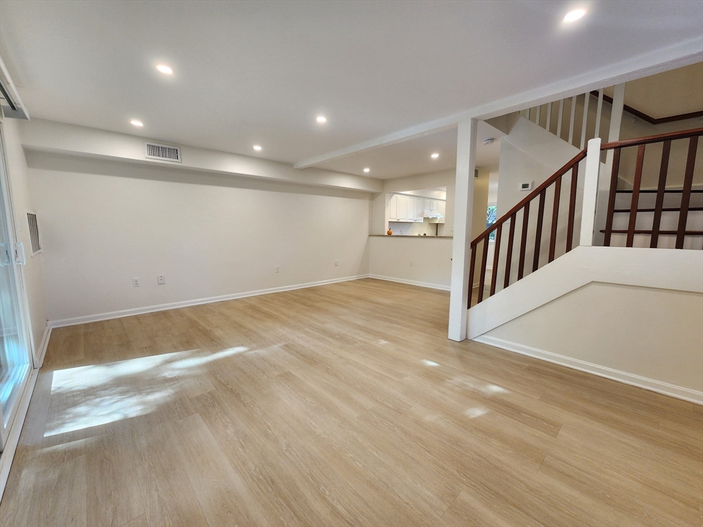 17 Beals Cove Rd A