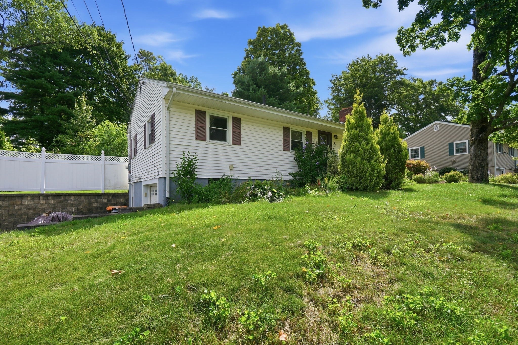 31 Sunset Terrace, Agawam, MA, 31 Sunset Terrace, Agawam, MA Photo #2