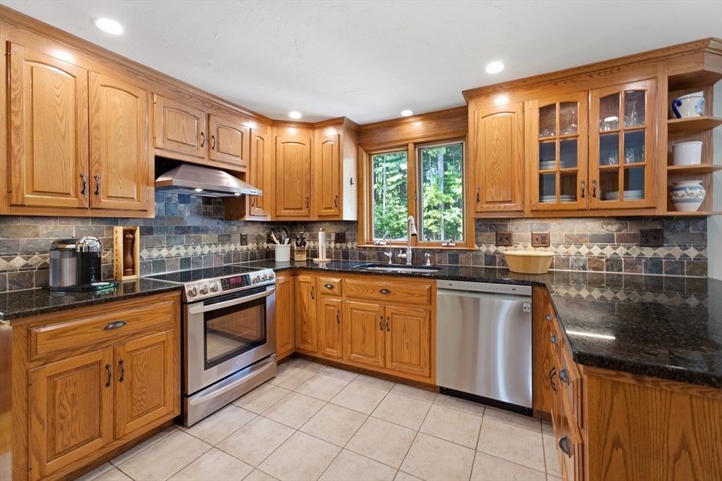25 Charles Samuel Way, Wrentham, MA, 25 Charles Samuel Way, Wrentham, MA Photo #15