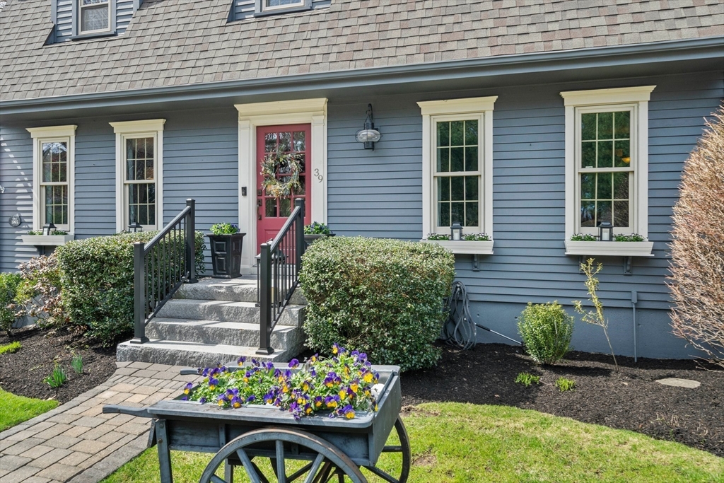 39 Weyfair Path