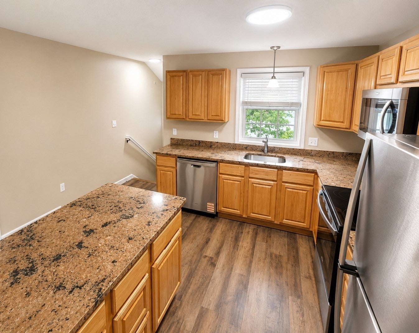 39 Mcgillen Drive #39, Leominster, MA, 39 Mcgillen Drive #39, Leominster, MA Photo #3