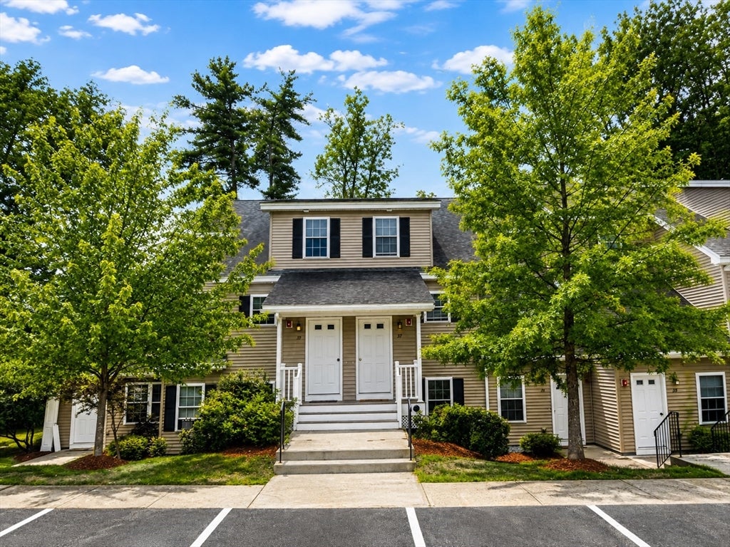 Photo of 39 Mcgillen Drive, Leominster, MA