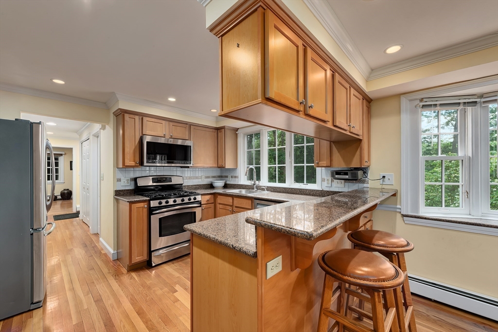 76 Parsonage Ln