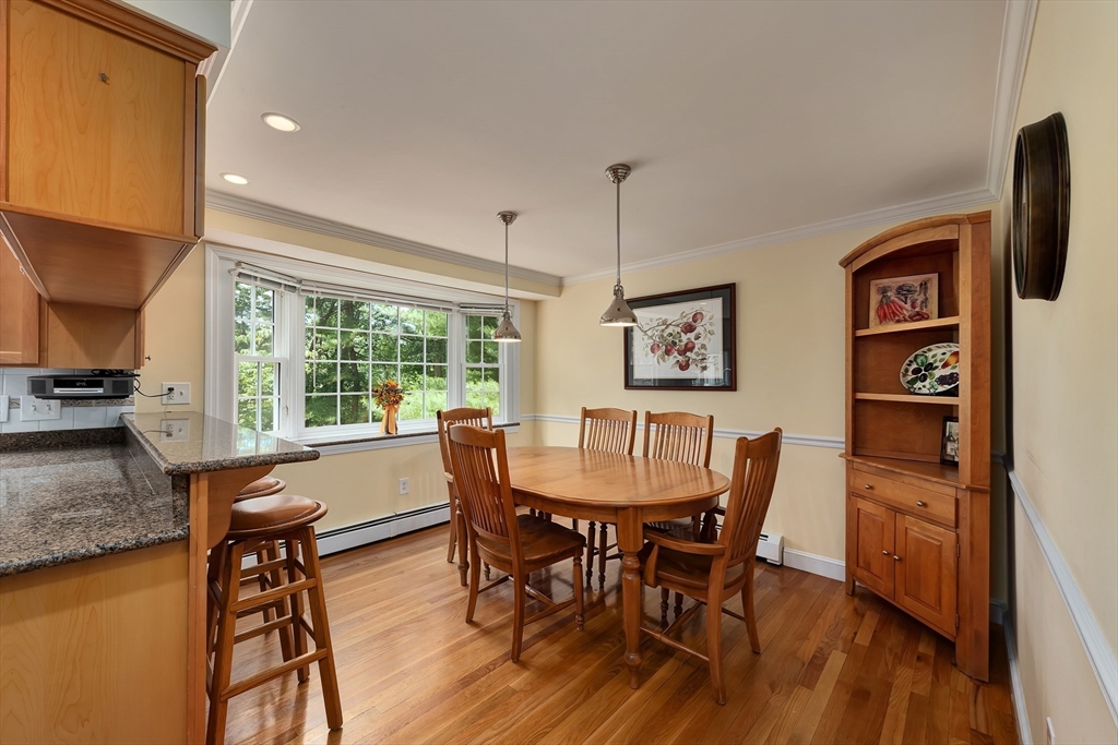 76 Parsonage Ln