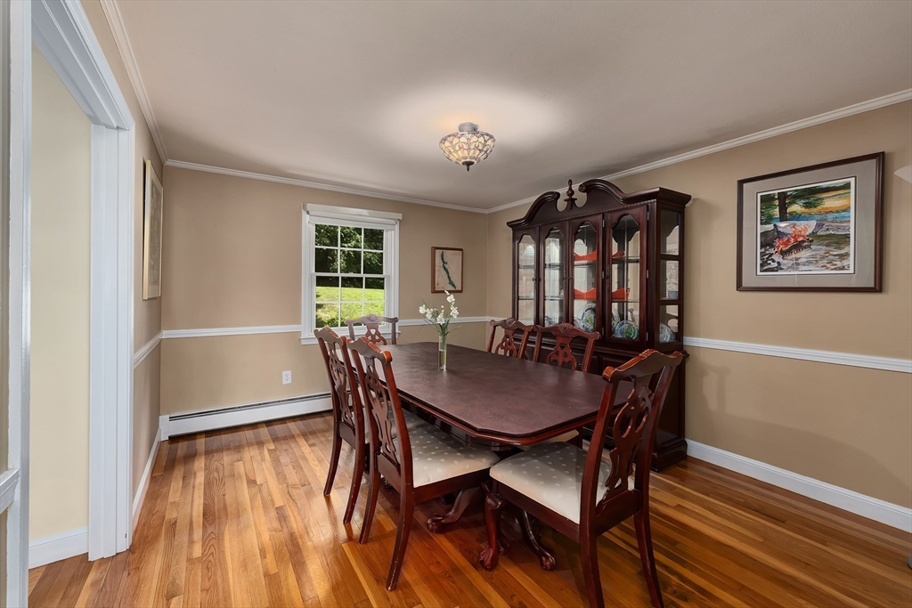 76 Parsonage Ln