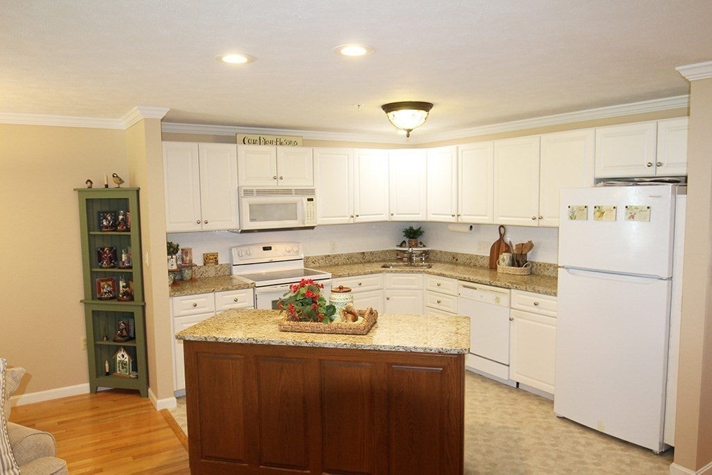 73 Bridle Cross Road #73, Fitchburg, MA, 73 Bridle Cross Road #73, Fitchburg, MA Photo #6