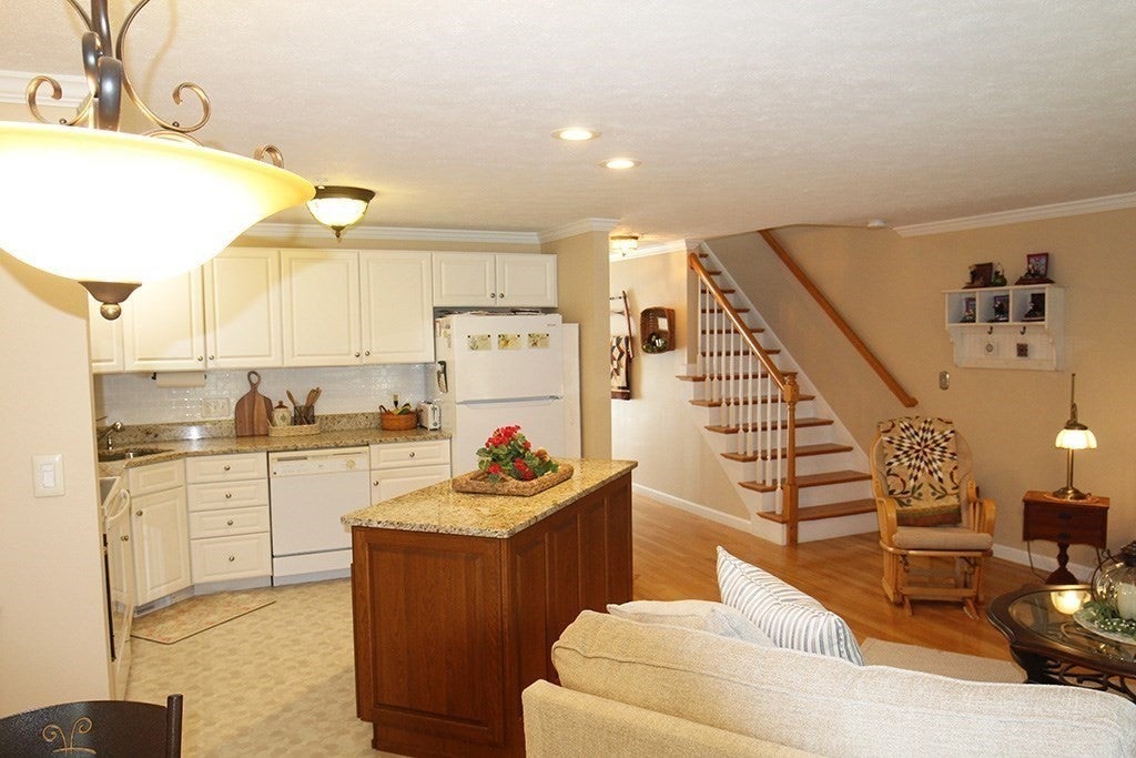 73 Bridle Cross Road #73, Fitchburg, MA, 73 Bridle Cross Road #73, Fitchburg, MA Photo #8