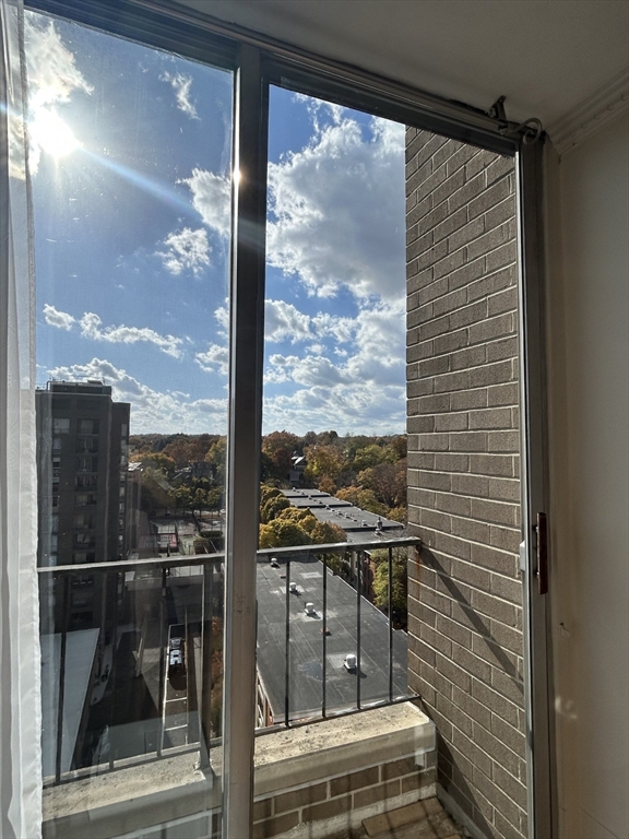 44 Washington St. 1204