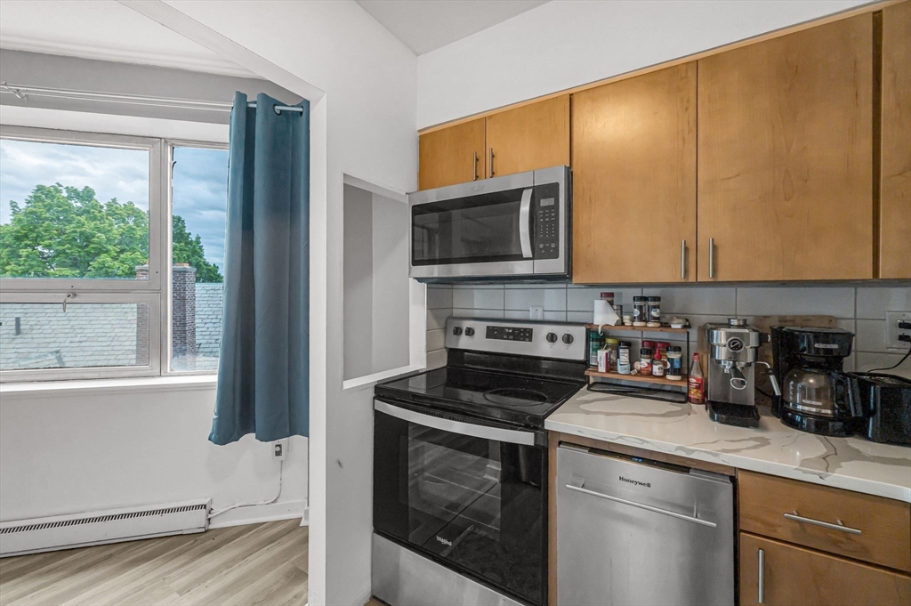 101 Mulberry St 318