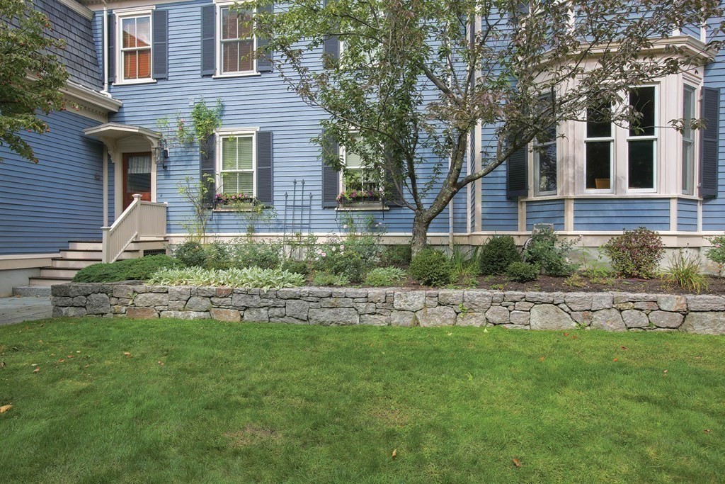 131 Sumner St