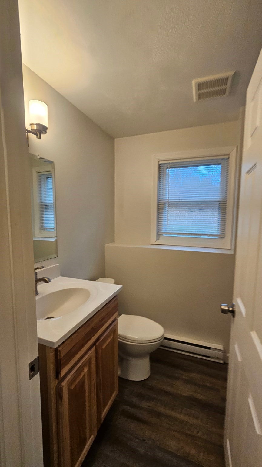 278 Dresser Hill 6