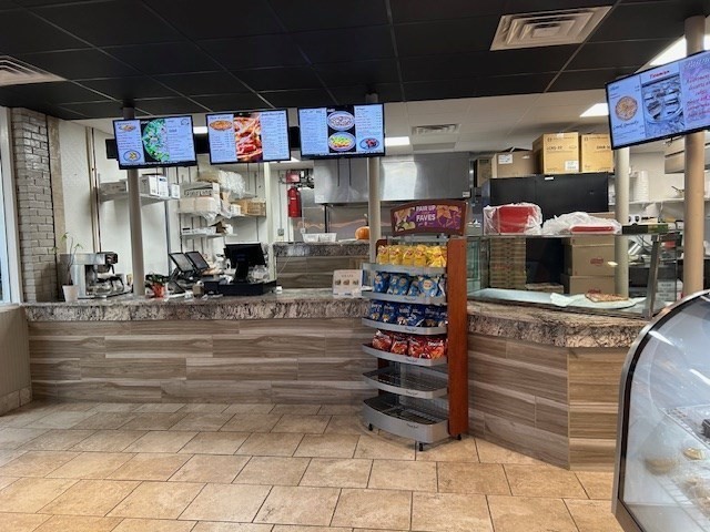 3 Faunce Corner Mall Rd