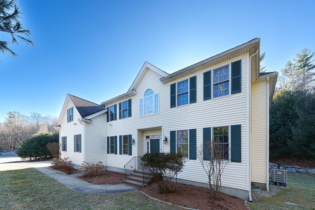Photo of 300 Crownshield Avenue, Uxbridge, MA