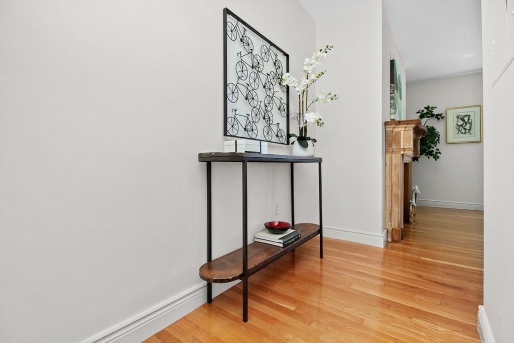 10 Charlesgate East #302, Boston, MA, 10 Charlesgate East #302, Boston, MA Photo #4