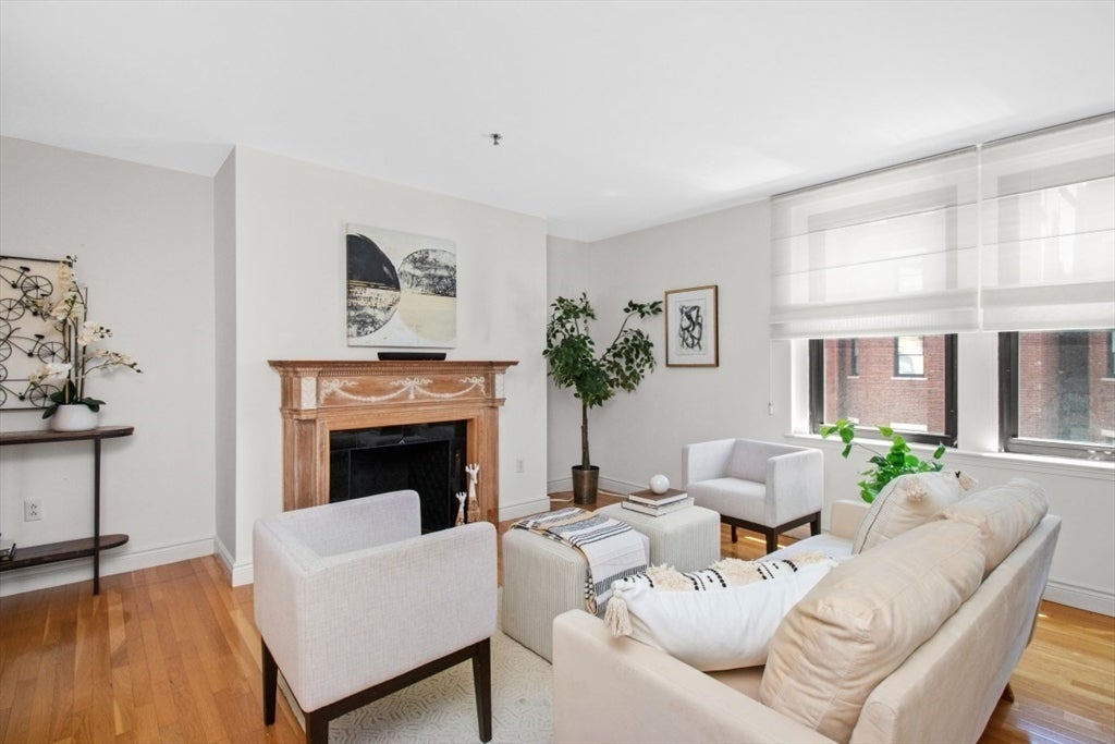 10 Charlesgate East #302, Boston, MA, 10 Charlesgate East #302, Boston, MA Photo #5