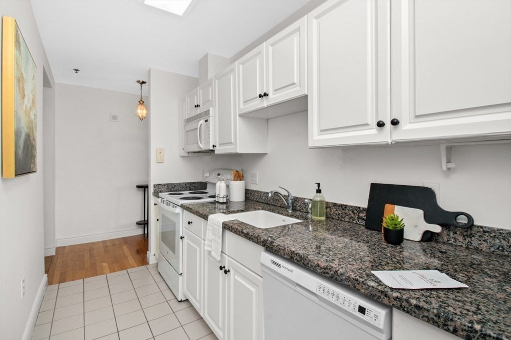 10 Charlesgate East #302, Boston, MA, 10 Charlesgate East #302, Boston, MA Photo #12