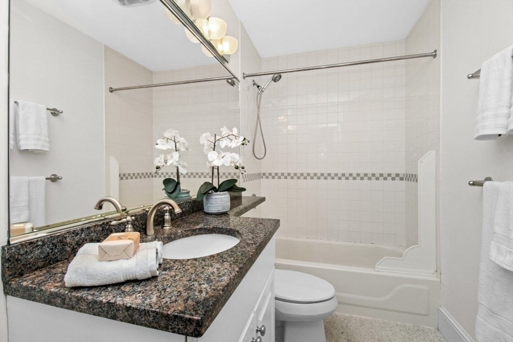 10 Charlesgate East #302, Boston, MA, 10 Charlesgate East #302, Boston, MA Photo #20