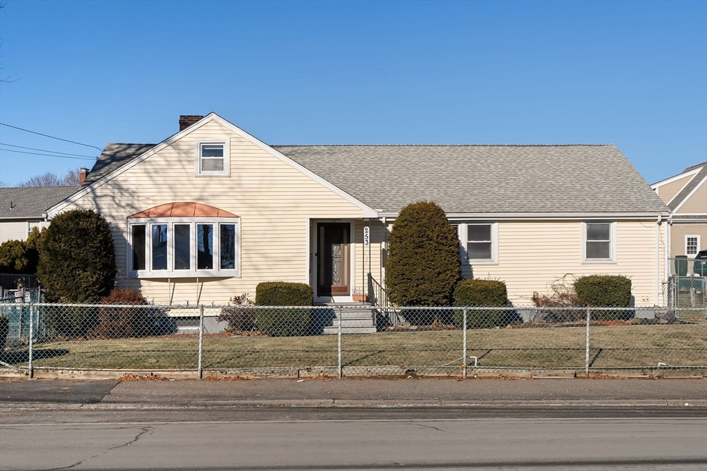 253 W Squantum St.