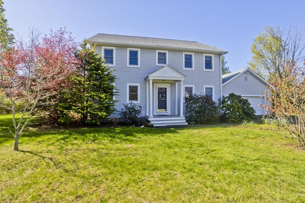 3 Grand Oak Farm Rd