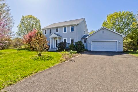 Photo of 3 Grand Oak Farm Rd, Hadley, MA 01035 (MLS # 73511345)
