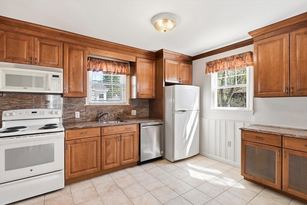64 Greene Street, North Andover, MA, 64 Greene Street, North Andover, MA Photo #16