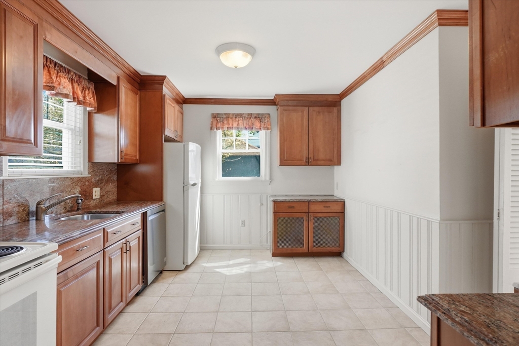 64 Greene Street, North Andover, MA, 64 Greene Street, North Andover, MA Photo #17