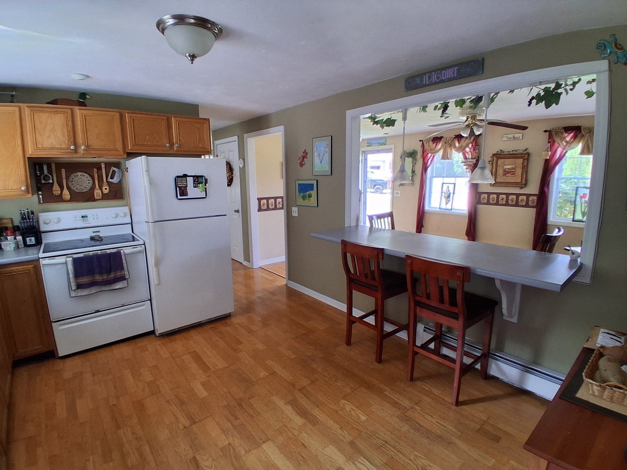 10 Marcam Village Rd #10, Oxford, MA Photo #3