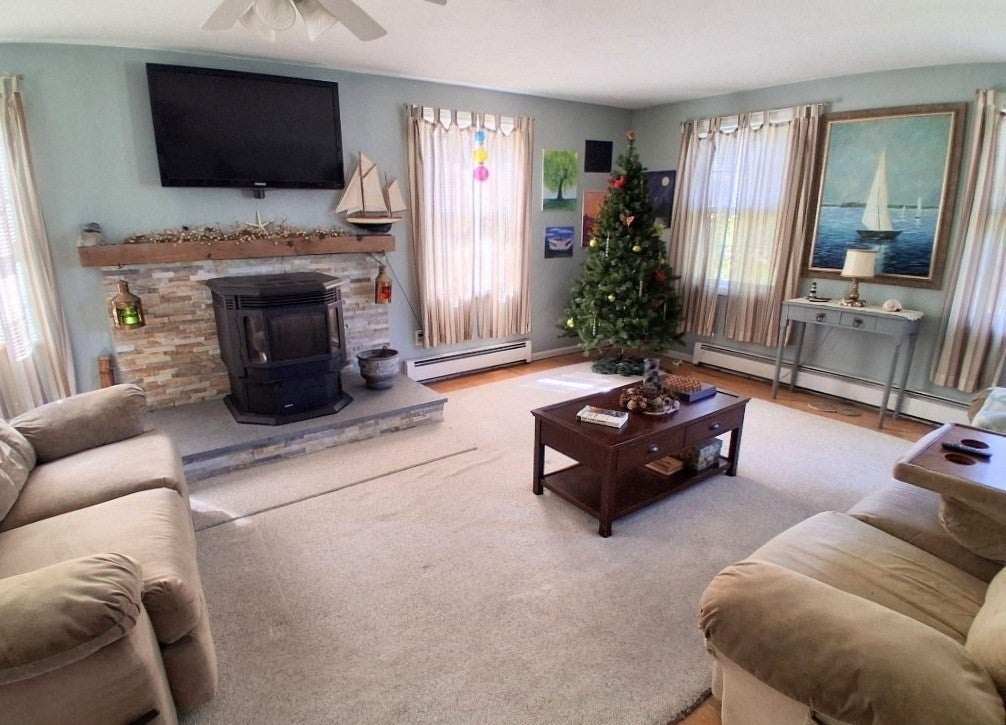 10 Marcam Village Rd #10, Oxford, MA Photo #2