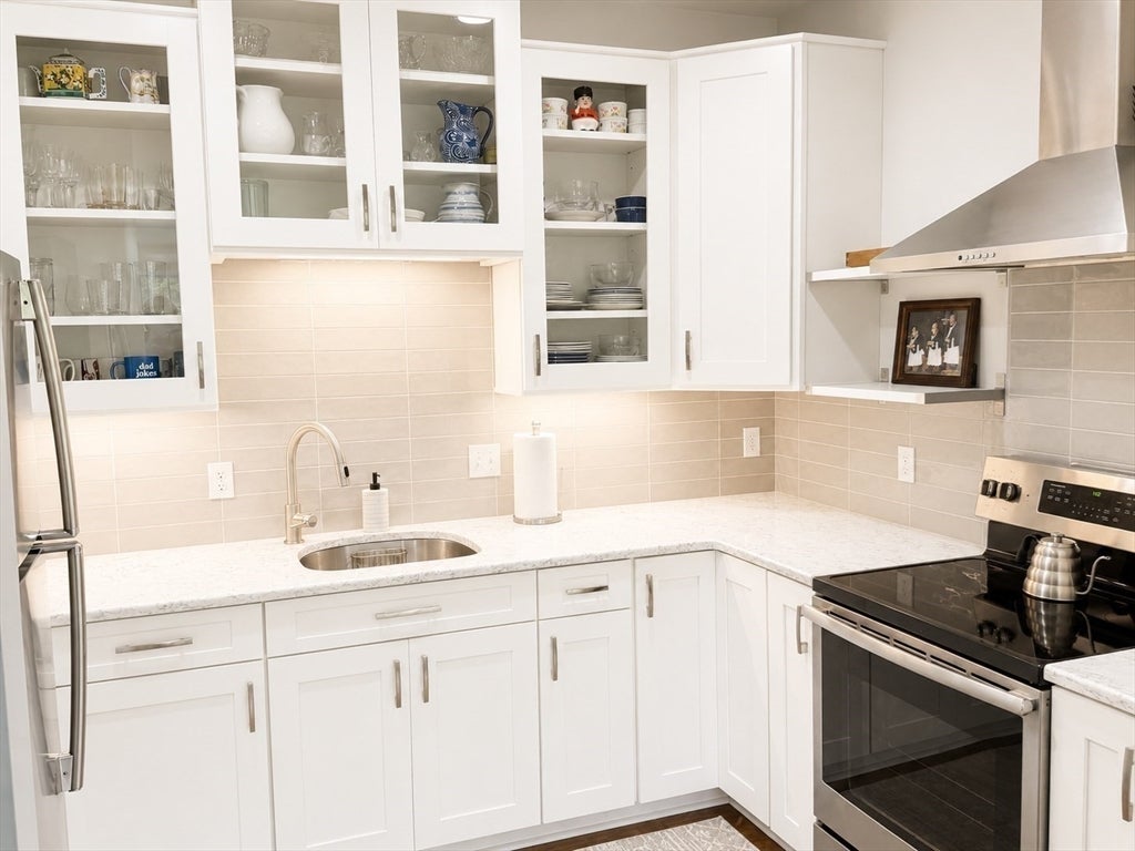 100 Sutton Hill Rd, North Andover, MA Photo #24