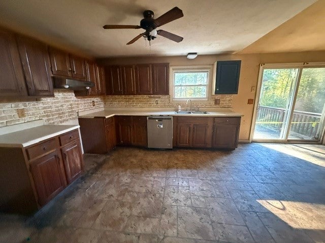 8 Windy Ridge Rd, Webster, MA Photo #4