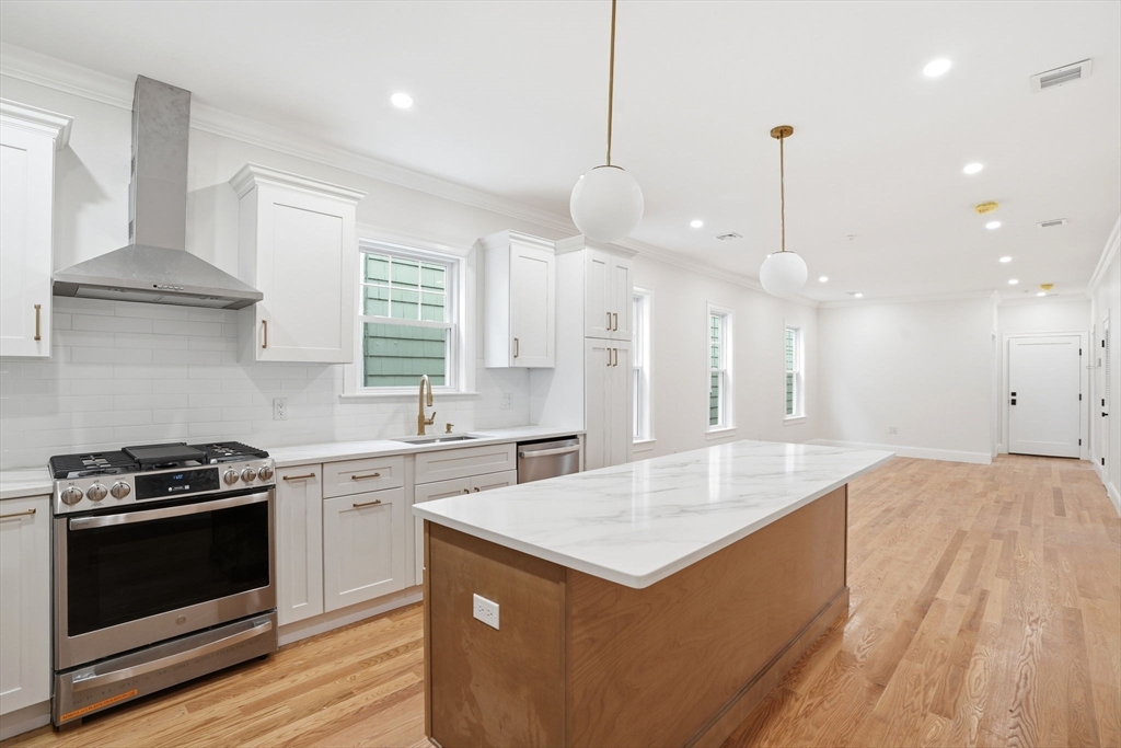 13 Langmaid Ave 3