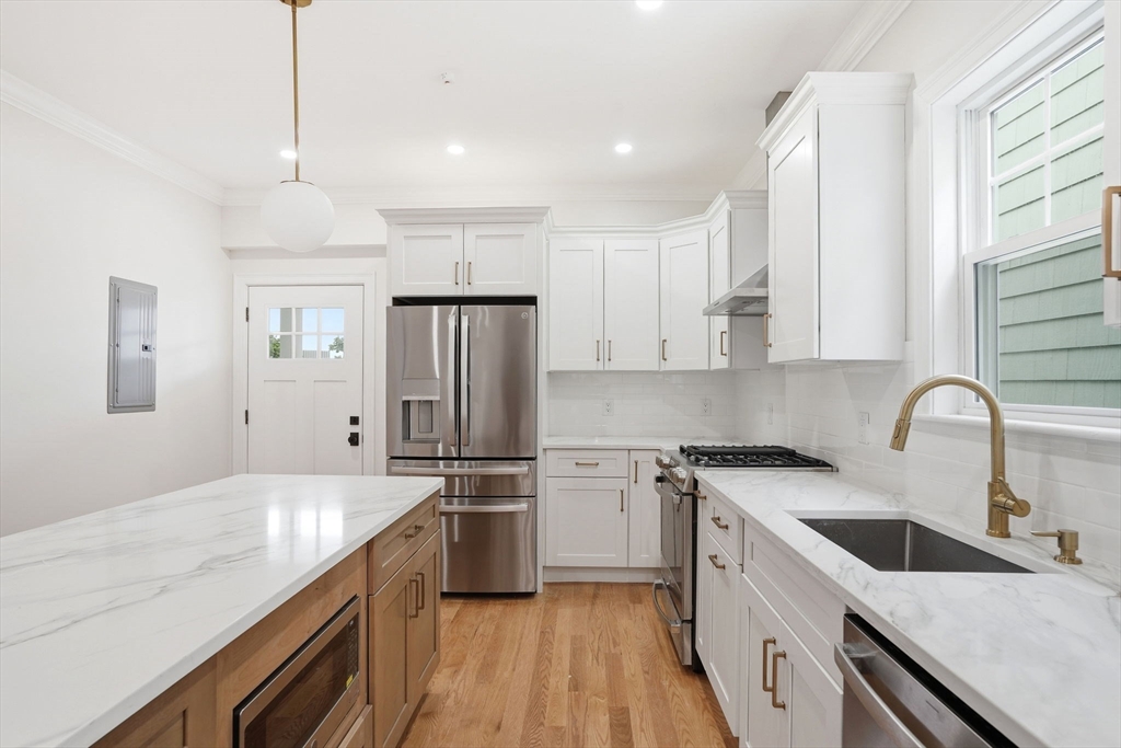 13 Langmaid Ave 3