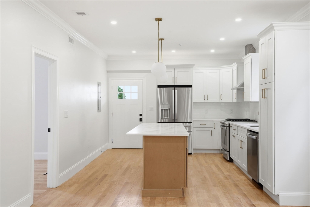 13 Langmaid Ave 3