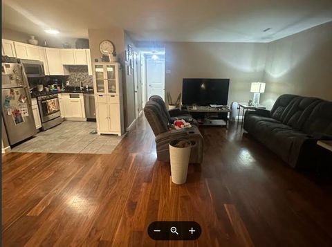 685 Oak St 4-8 Brockton MA 02301