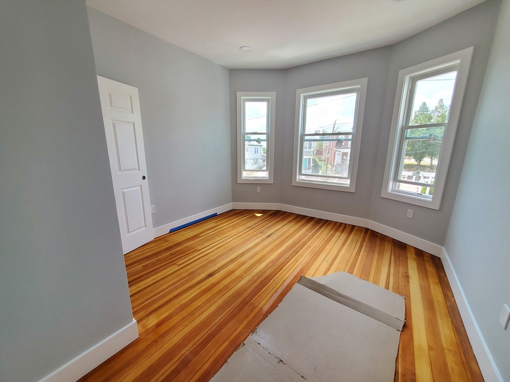 31 Faywood Ave #1, Boston, MA Photo #4
