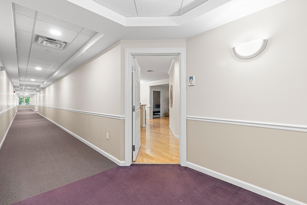 5 Woodman Way 106