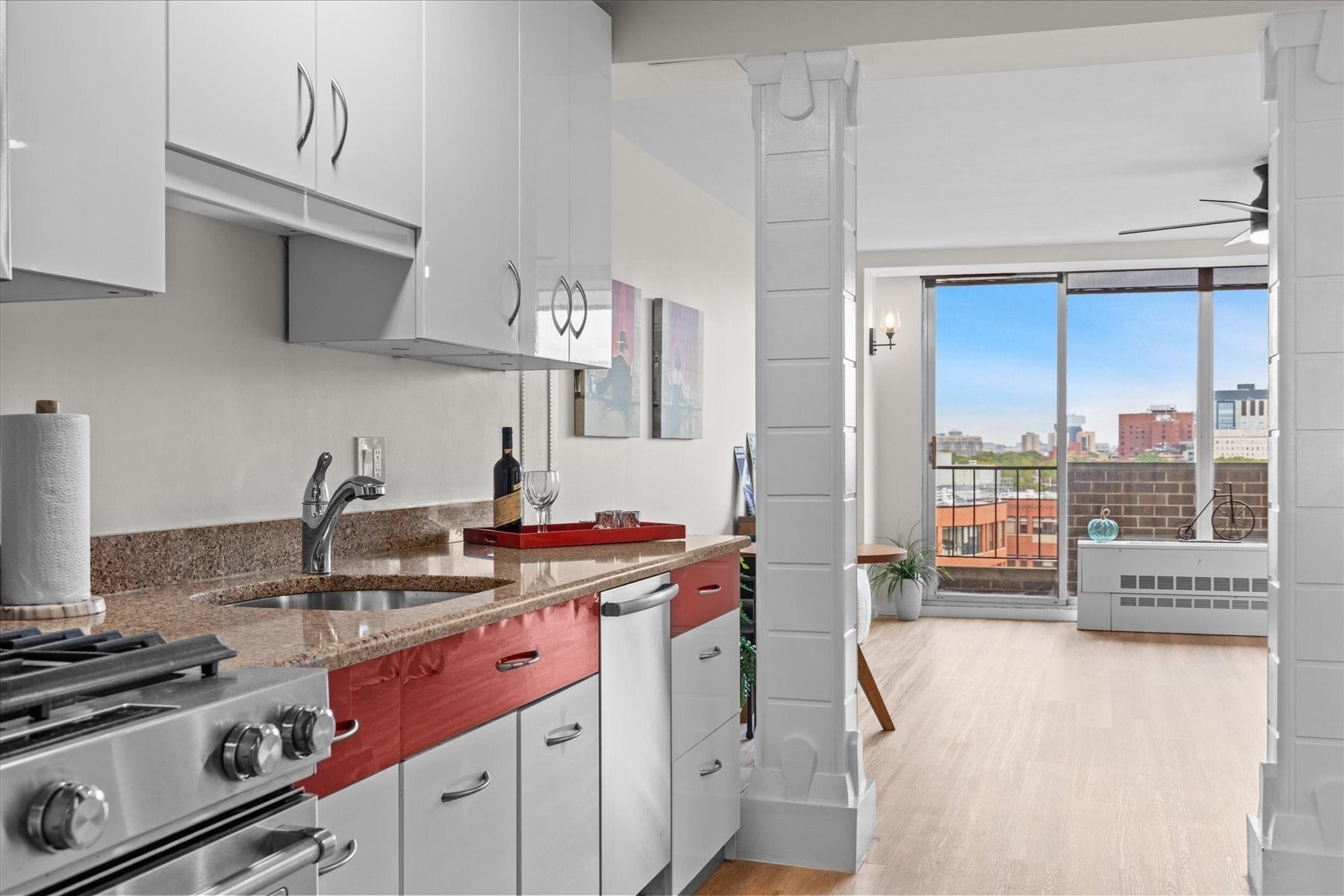44 Washington St 1105