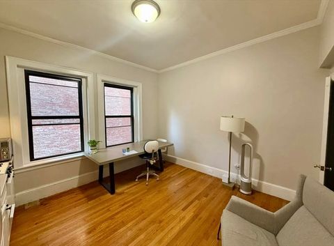 10 Fairfield St 3 Boston MA 02116