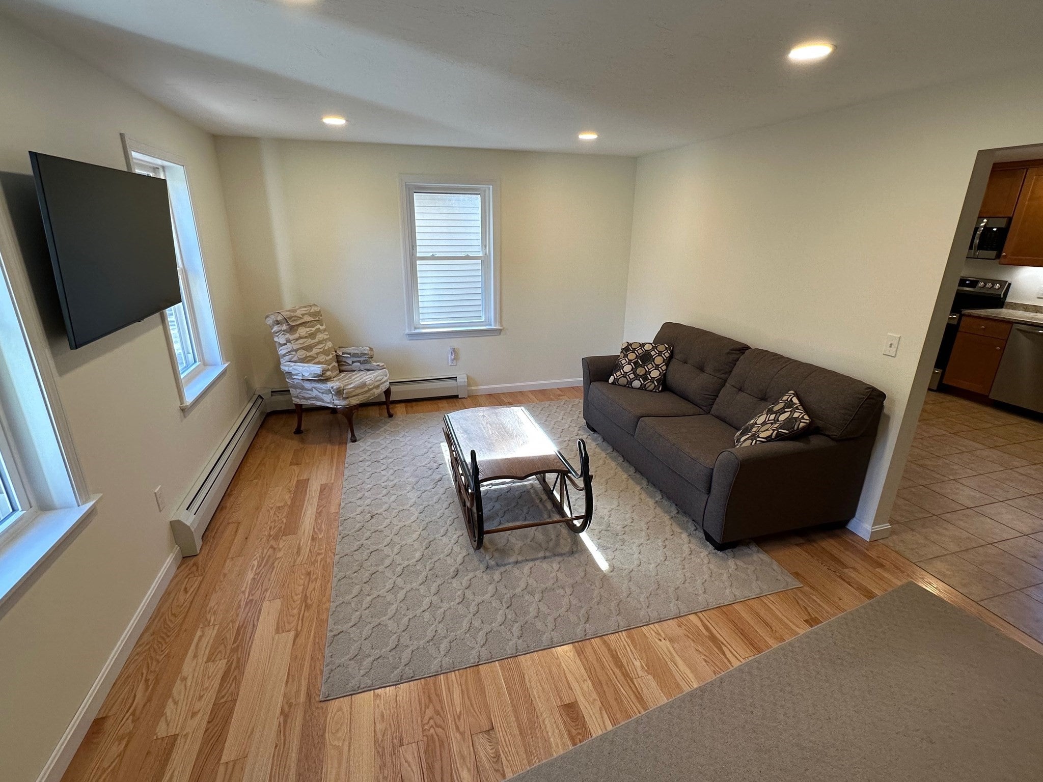 43 Billings Rd, Fitchburg, MA Photo #8