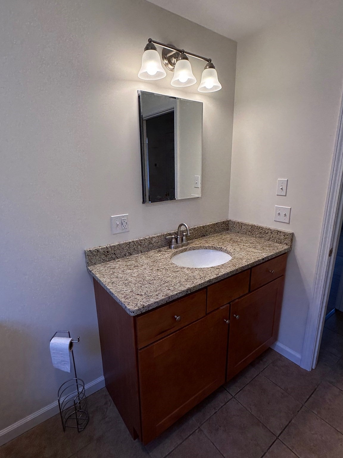 43 Billings Rd, Fitchburg, MA Photo #15