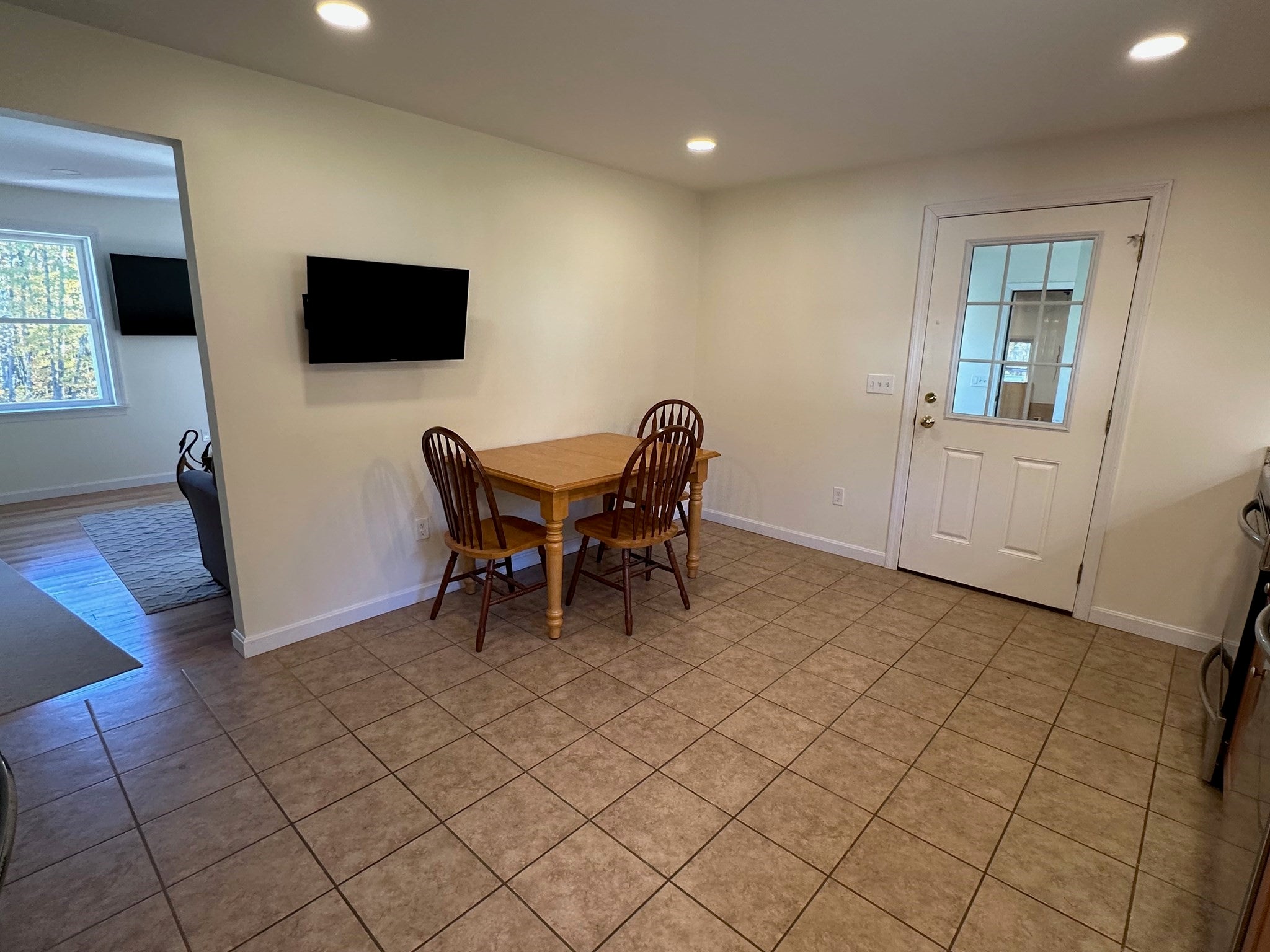 43 Billings Rd, Fitchburg, MA Photo #6