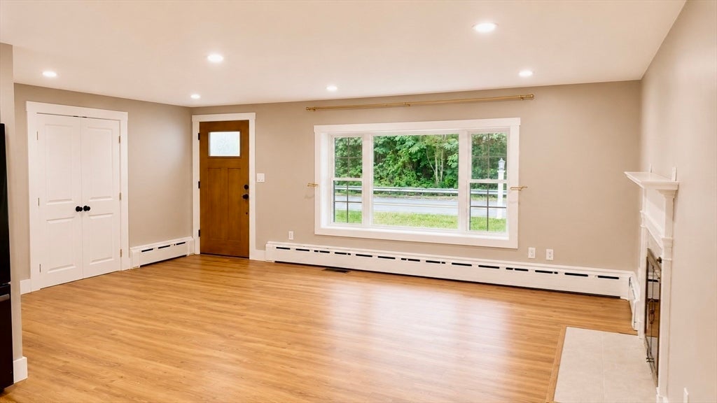 334 Bedford St #1, Lakeville, MA Photo #9
