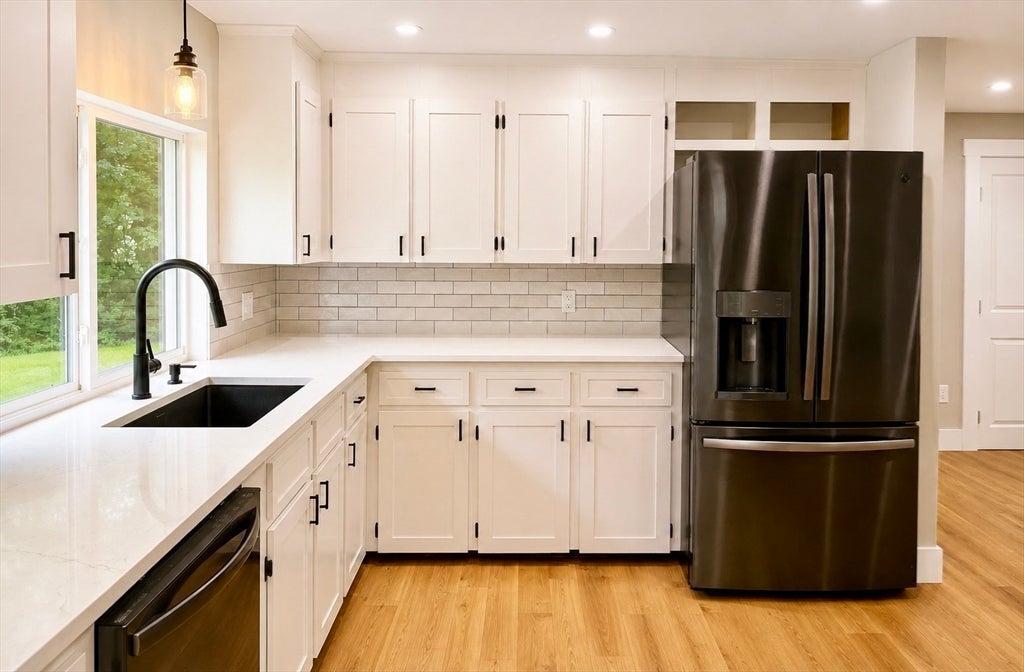 334 Bedford St #1, Lakeville, MA Photo #5