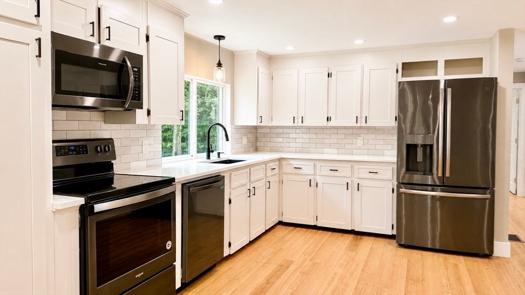 334 Bedford St #1, Lakeville, MA Photo #6