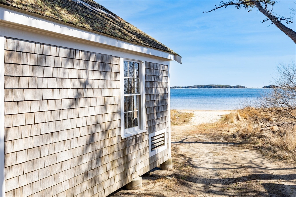 Orleans, Massachusetts 02653, United States, 6 Bedrooms Bedrooms, ,7 BathroomsBathrooms,Residential,Active,100580