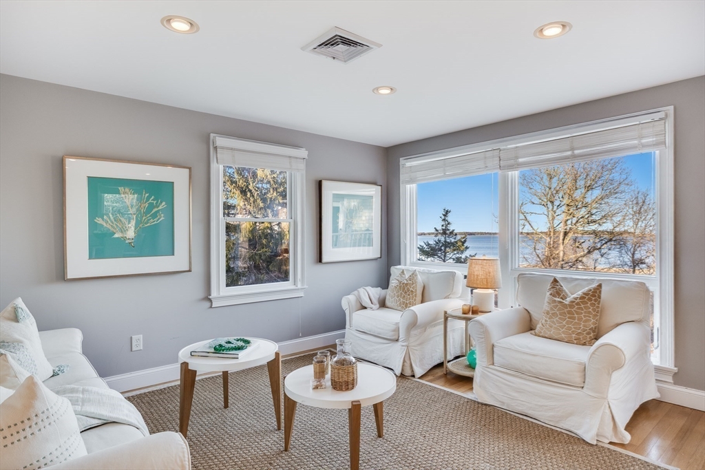 Orleans, Massachusetts 02653, United States, 6 Bedrooms Bedrooms, ,7 BathroomsBathrooms,Residential,Active,100580