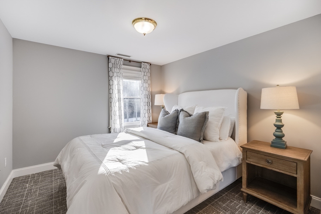 Orleans, Massachusetts 02653, United States, 6 Bedrooms Bedrooms, ,7 BathroomsBathrooms,Residential,Active,100580