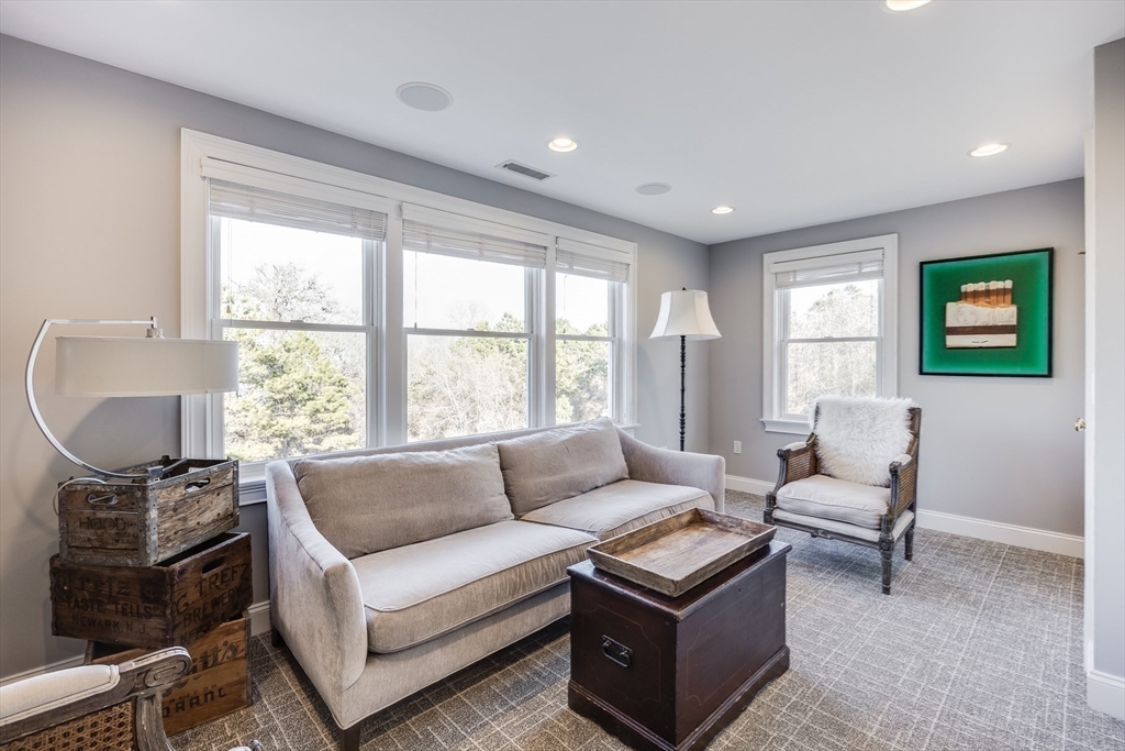 Orleans, Massachusetts 02653, United States, 6 Bedrooms Bedrooms, ,7 BathroomsBathrooms,Residential,Active,100580